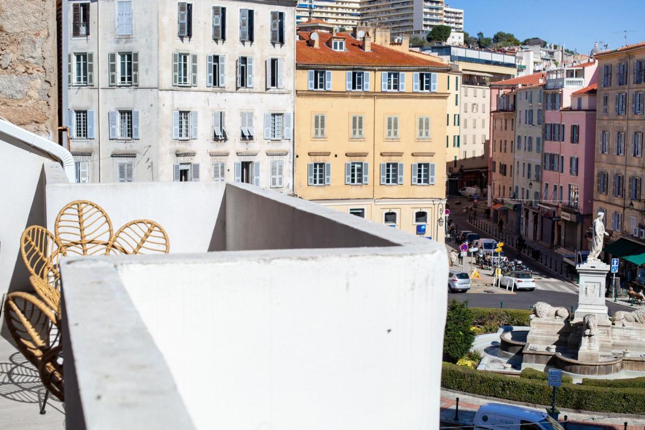 Les Suites R Bonaparte - Appartements De Standing Au Coeur De La Vieille Ville Pietonne Ajaccio  Exterior photo